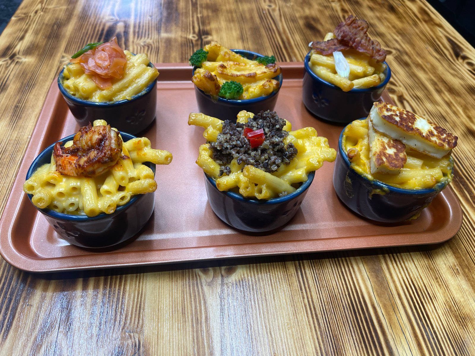 Mac and cheese pots